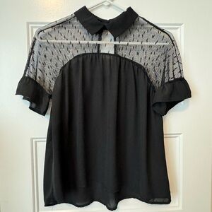 Lily White Mesh Lace Top Size Small